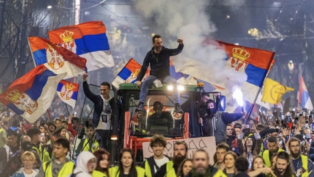 Srbobranci &quot;pumpali&quot; na najvećem skupu ikada !